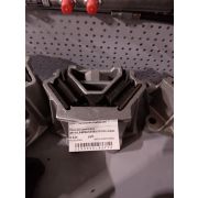 Подушка двигателя (М14x1,5/М18x1,5/140x75/126) перед. MAN